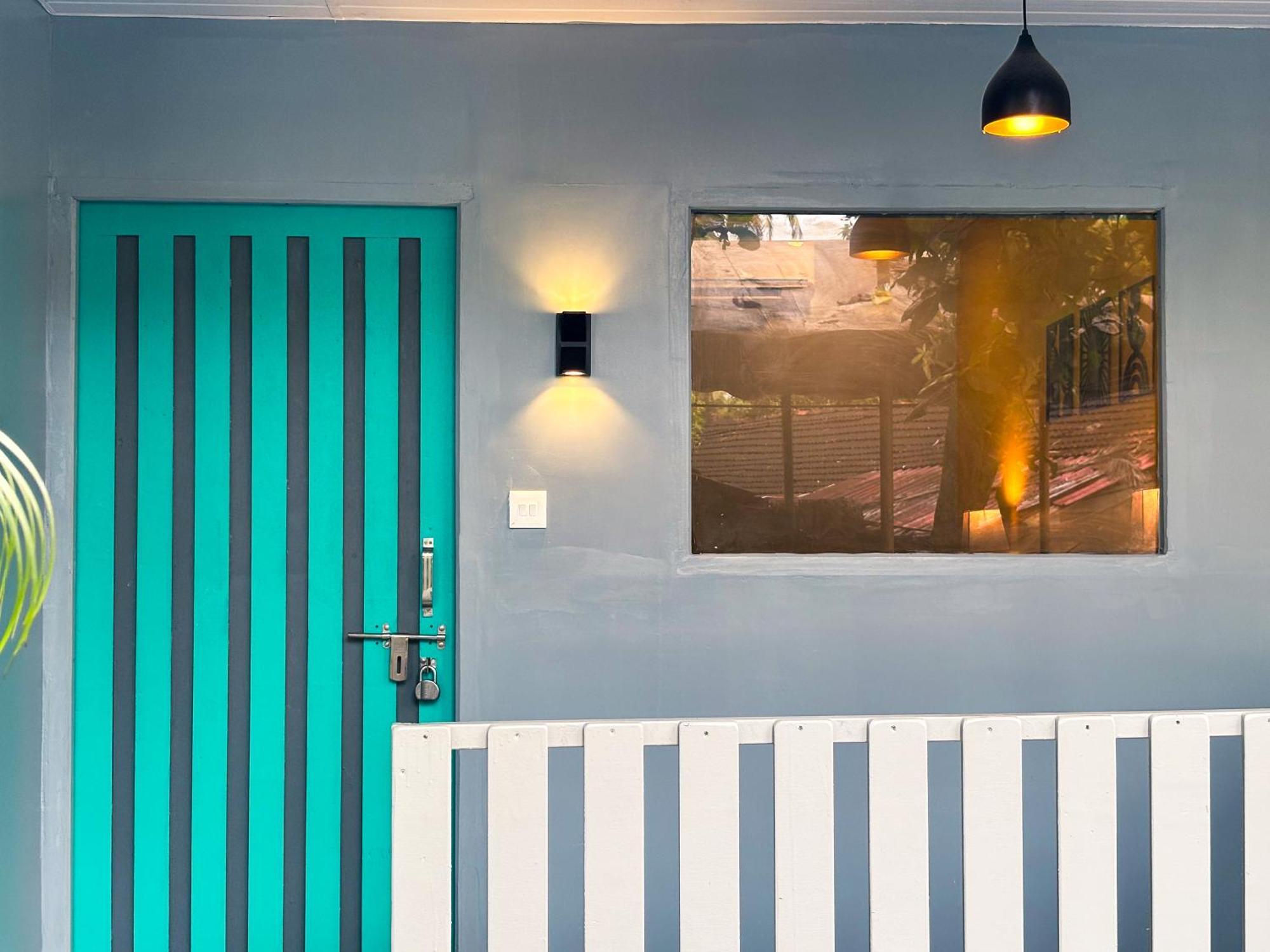 Traverse Luxe Hostel パロレム エクステリア 写真