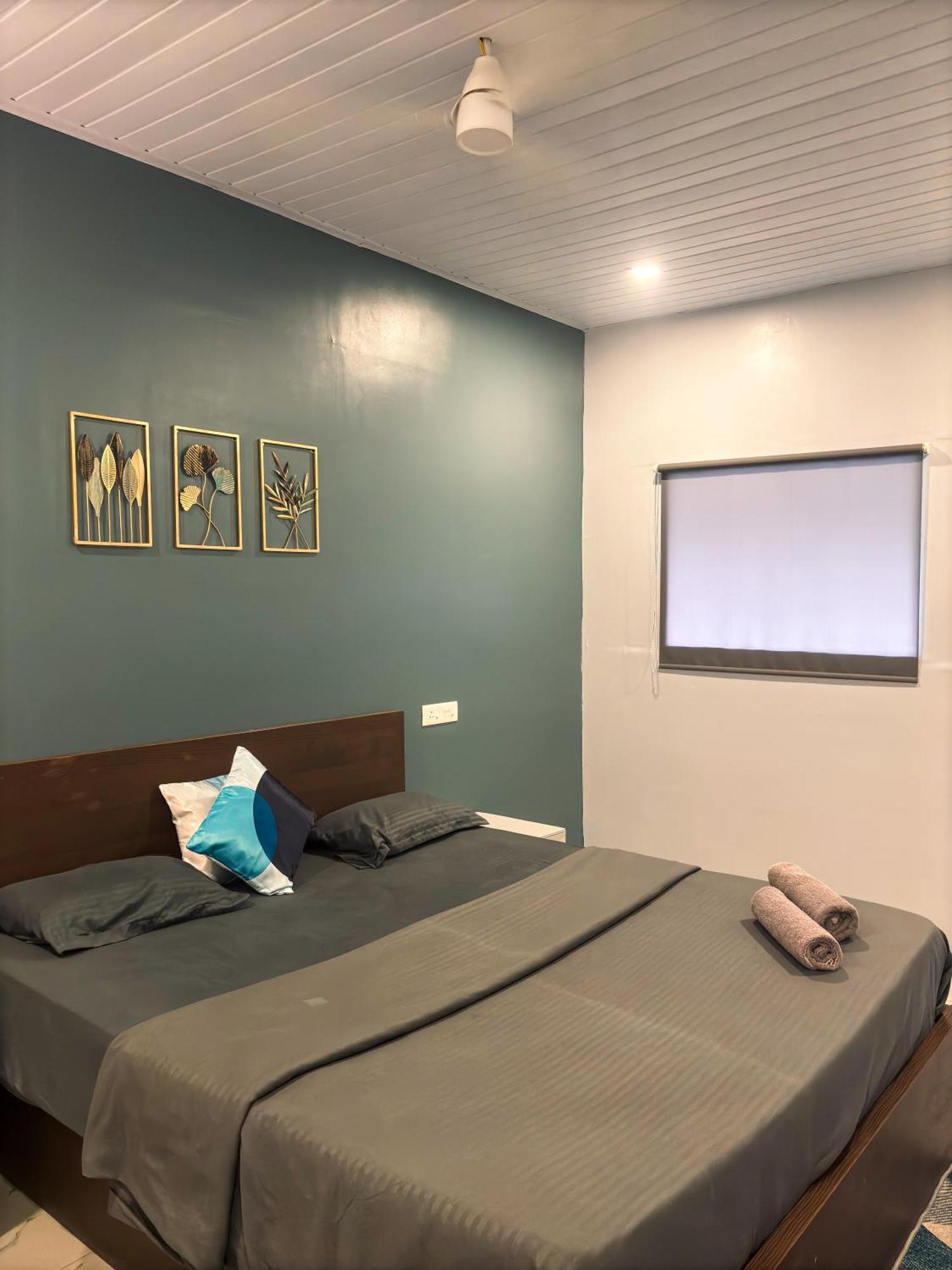 Traverse Luxe Hostel パロレム エクステリア 写真