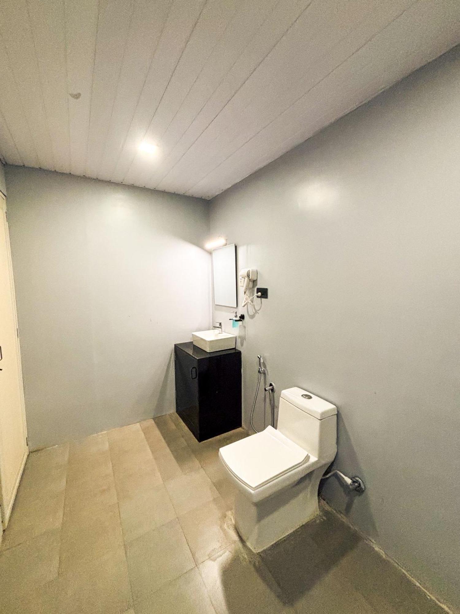 Traverse Luxe Hostel パロレム エクステリア 写真