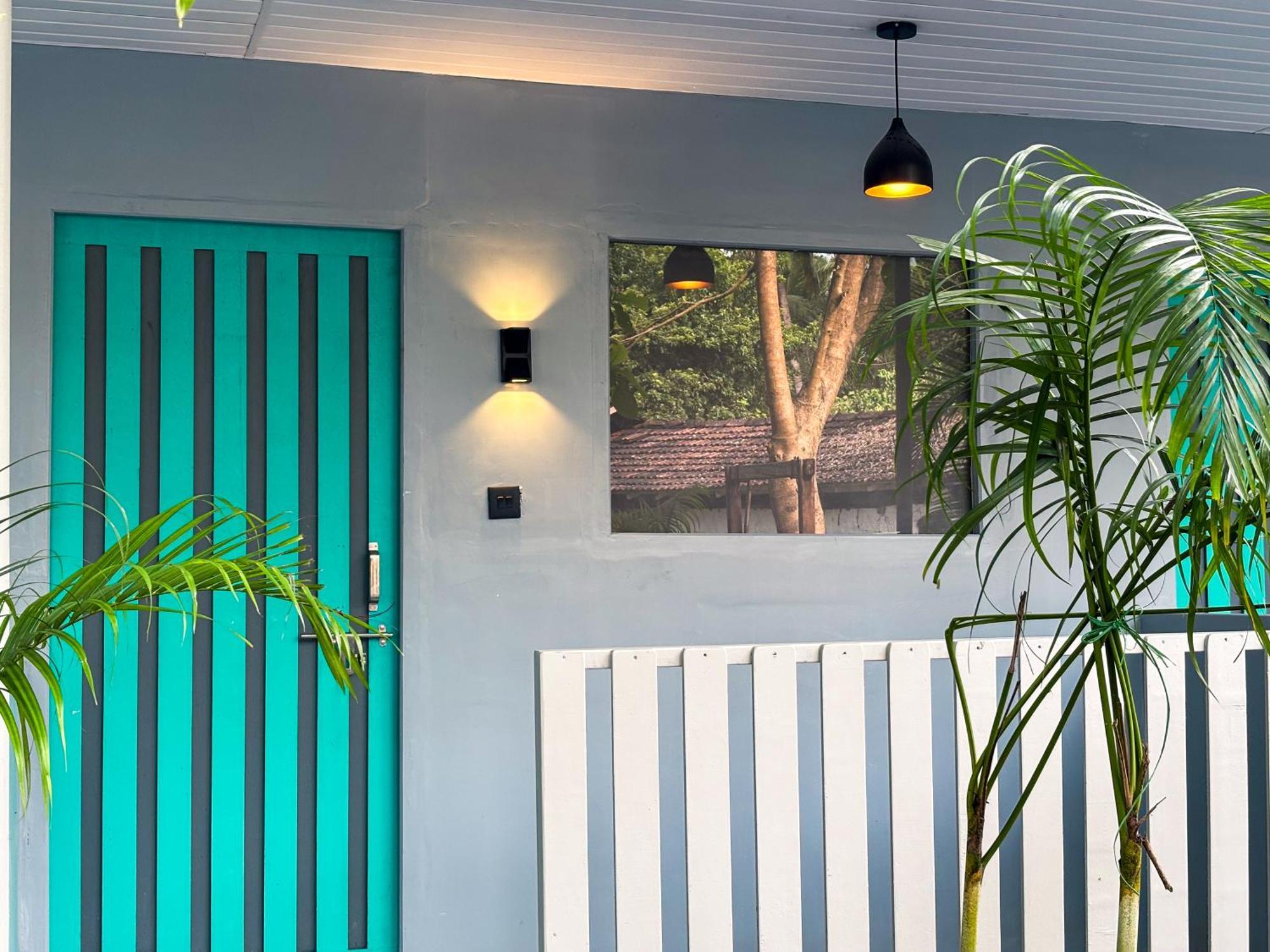 Traverse Luxe Hostel パロレム エクステリア 写真
