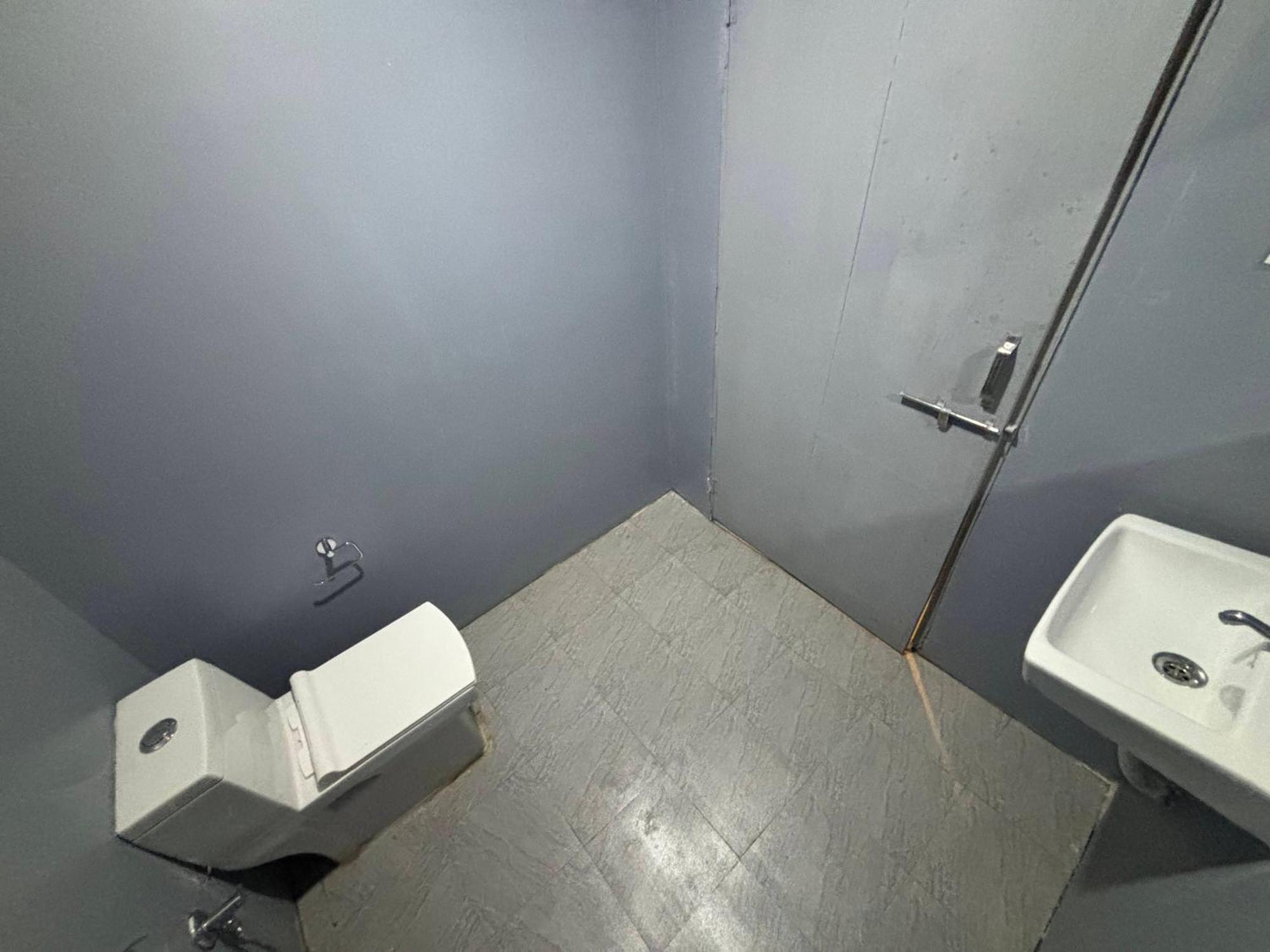 Traverse Luxe Hostel パロレム エクステリア 写真
