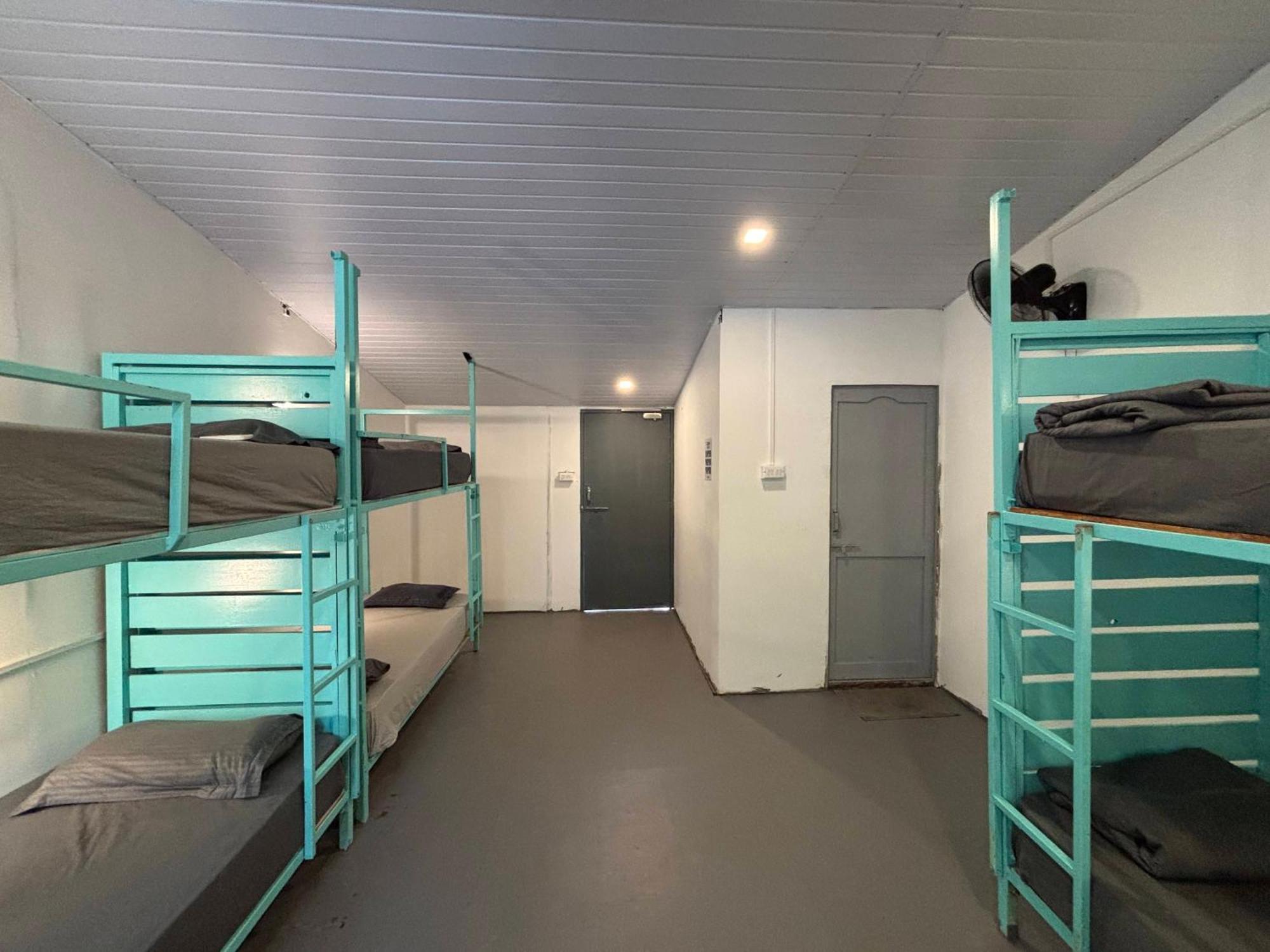 Traverse Luxe Hostel パロレム エクステリア 写真